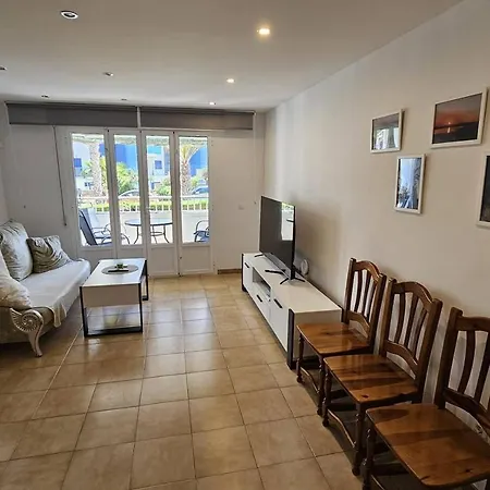 Olas 2 Apartment